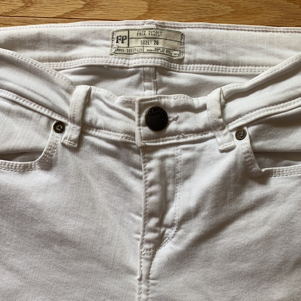 Free People White Skinny Jean size 26